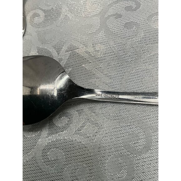Oneida Venus Stainless Tablespoon Soup Spoon Set Of 9 - Picture 5 of 6